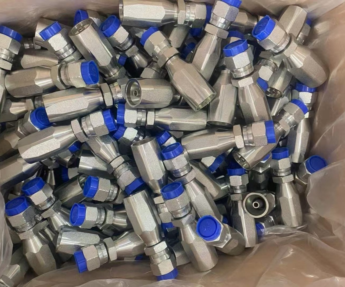 hydraulic fitting