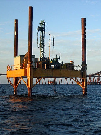 Subsea Hydraulic Solution for Offshore Tether Chain Replacement